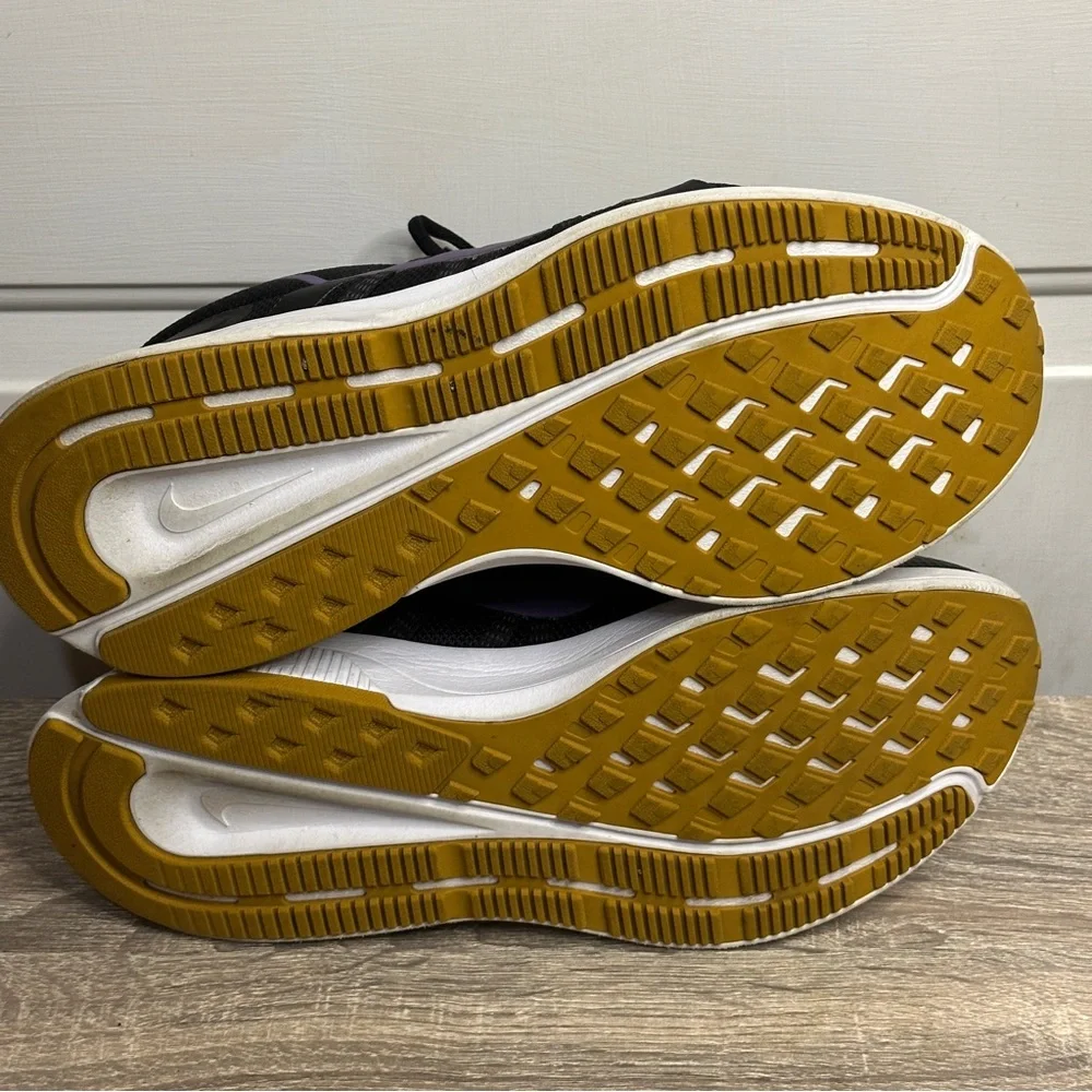 Nike sleek sneakers